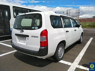 Toyota SUCCEED
