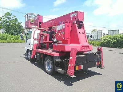 Isuzu ELF