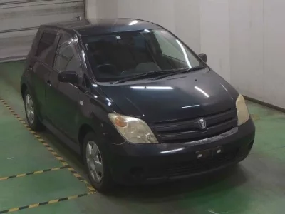Toyota IST