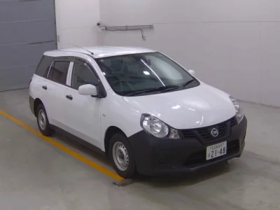 Nissan AD