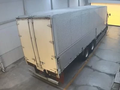 Hino TRUCK
