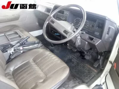Nissan CARAVAN VAN