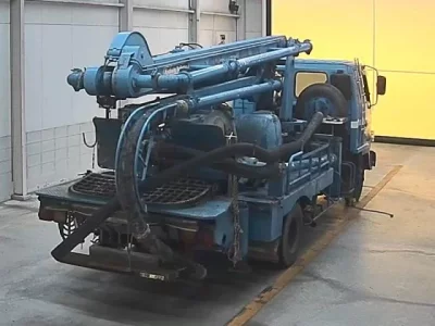 Isuzu FORWARD