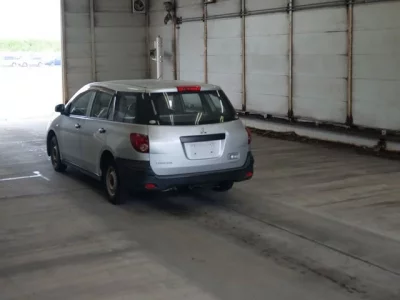 Mitsubishi LANCER VAN