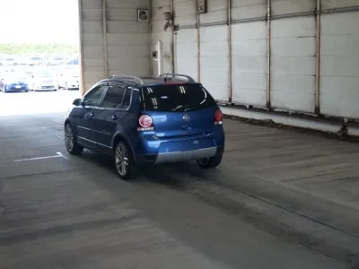 Volkswagen CROSS POLO