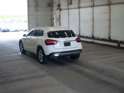 Mercedes-Benz GLA CLASS