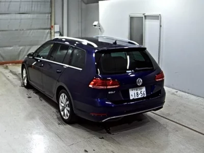 Volkswagen GOLF VARIANT