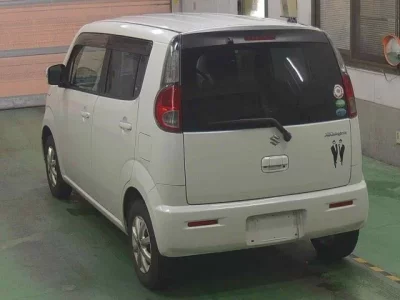 Suzuki MRWAGON