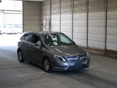 Mercedes-Benz B CLASS