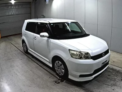 Toyota COROLLA RUMION