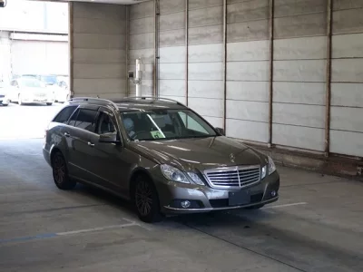 Mercedes-Benz E CLASS WAGON