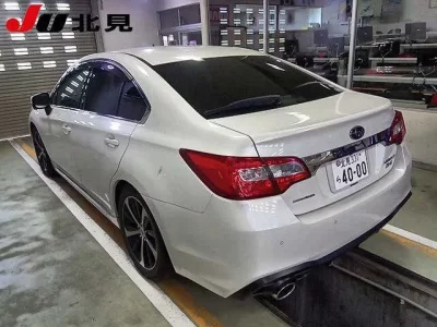 Subaru LEGACY B4