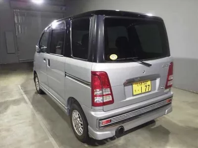 Daihatsu Atrai Wagon