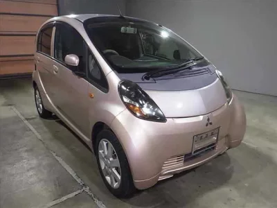 Mitsubishi I