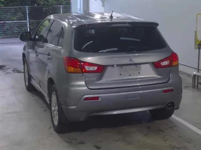 Mitsubishi RVR