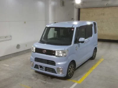 Toyota PIXIS MEGA