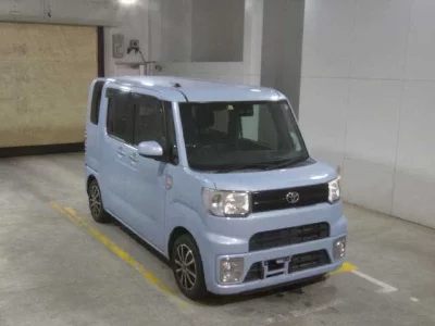 Toyota PIXIS MEGA