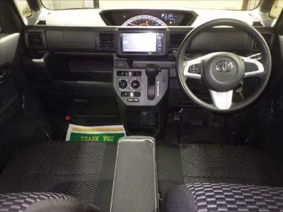 Toyota PIXIS MEGA