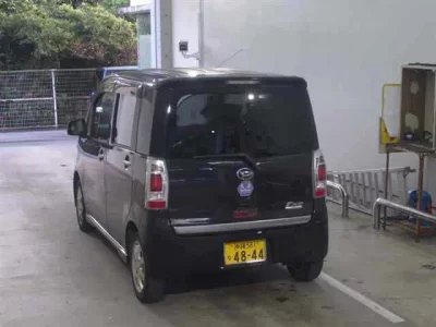 Daihatsu TANTO EXE