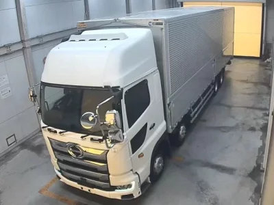 Hino TRUCK