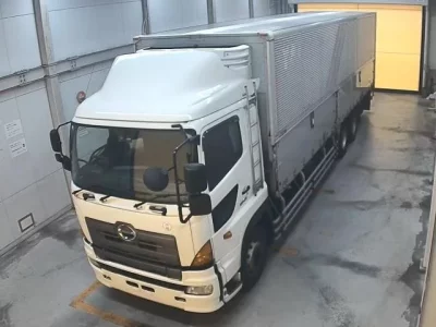 Hino TRUCK