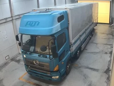 Hino TRUCK