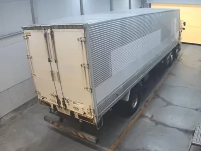 Hino TRUCK