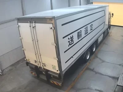 Isuzu TRUCK