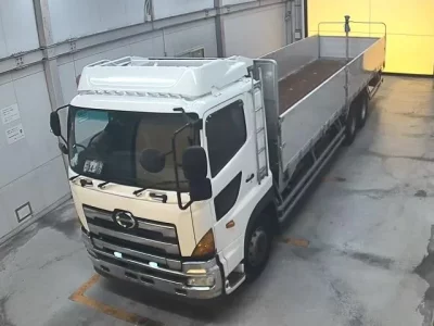Hino TRUCK