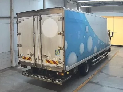 Mitsubishi FUSO FIGHTER