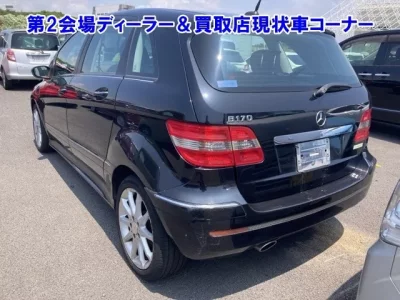 Mercedes-Benz B CLASS