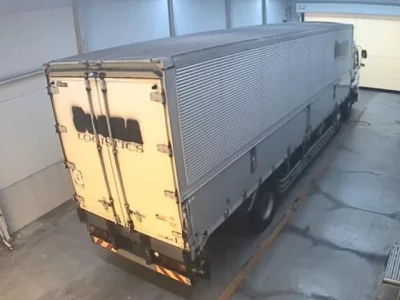 Isuzu TRUCK