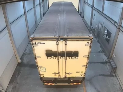 Isuzu TRUCK