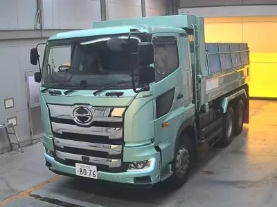 Hino TRUCK