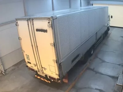 Isuzu TRUCK