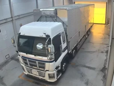 Isuzu TRUCK