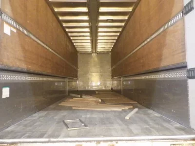 Isuzu TRUCK