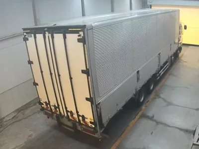 Isuzu TRUCK