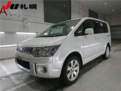 Mitsubishi DELICA D5