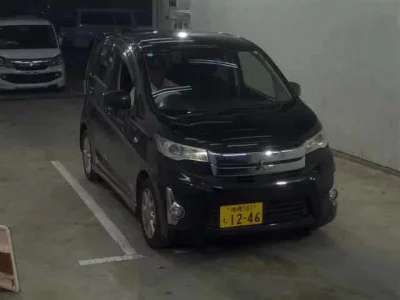 Mitsubishi EK CUSTOM