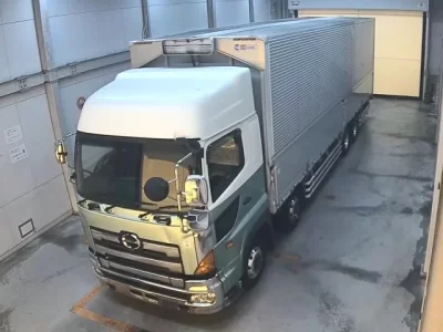 Hino TRUCK