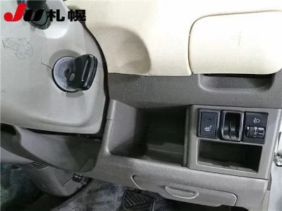 Suzuki MRWAGON