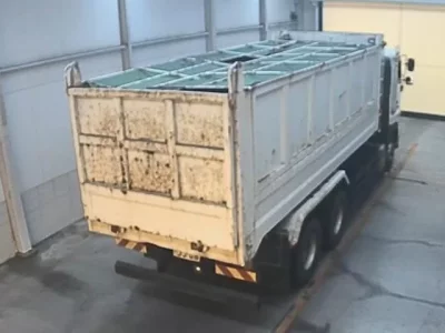 Hino TRUCK