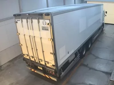 Hino TRUCK