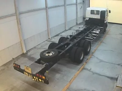 Isuzu TRUCK
