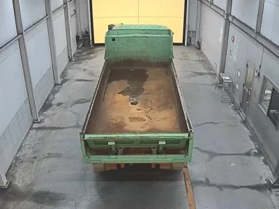 Isuzu TRUCK