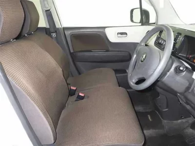 Suzuki MRWAGON