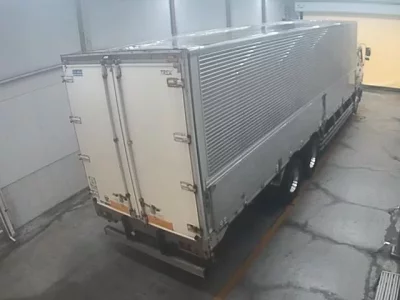 Isuzu TRUCK