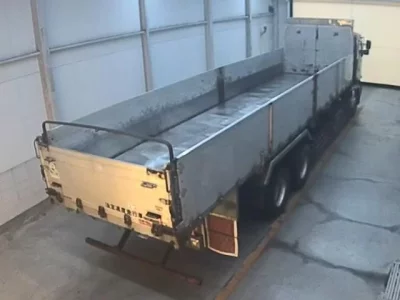 Hino TRUCK
