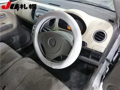 Suzuki MRWAGON